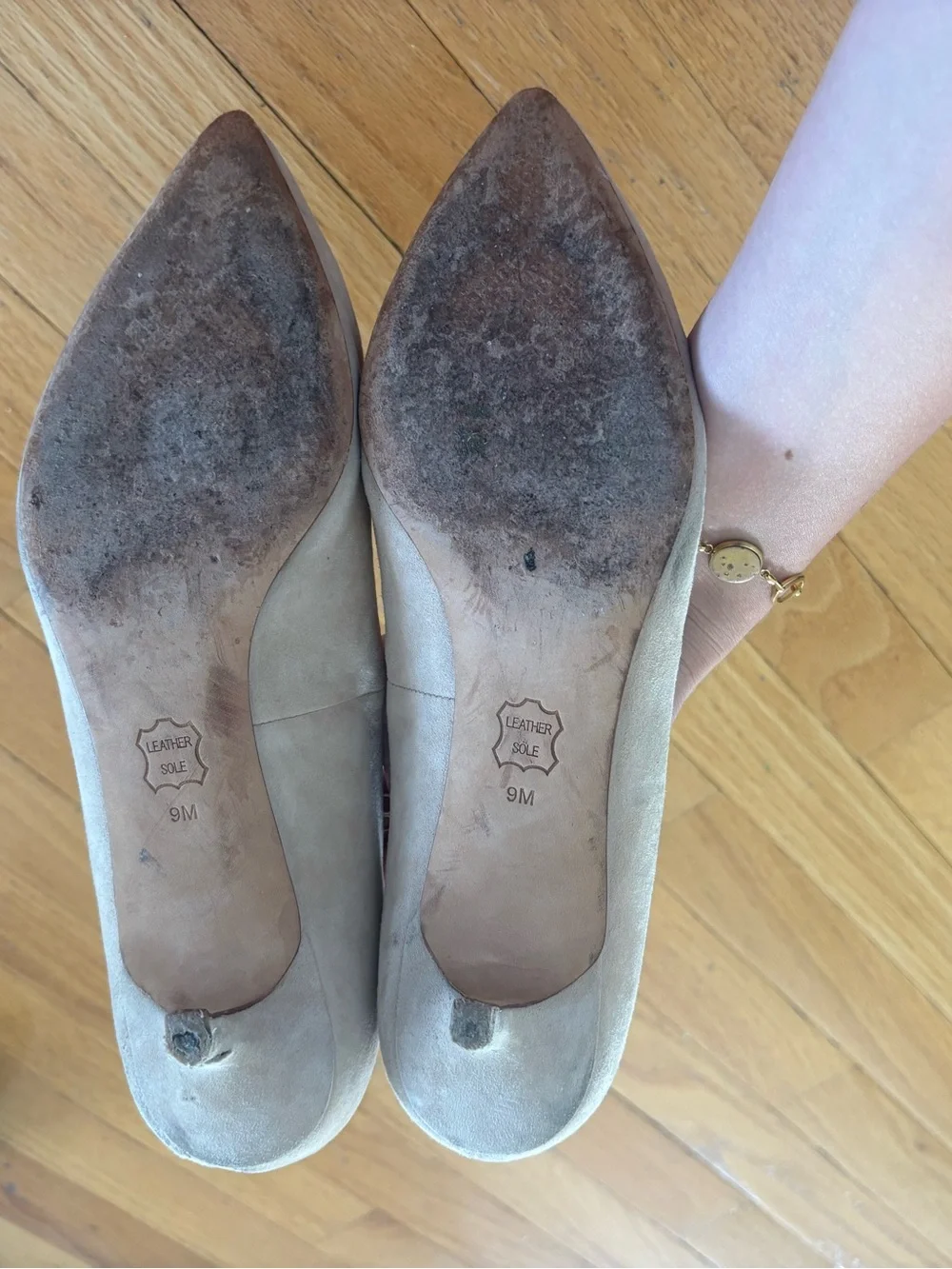 Tory Burch Pointed Toe Suede Kitten Heels size 9